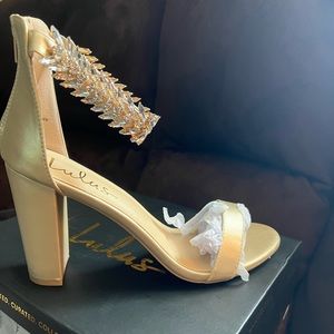 Lulus. Gold heel. Size 10 Brand New
